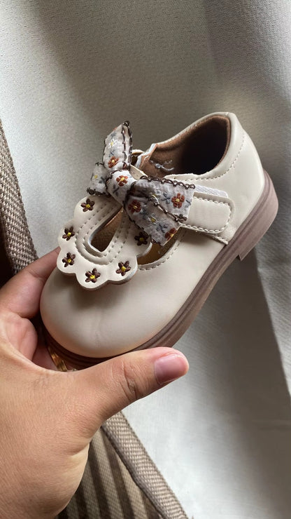 Girls Bow Mary Jane School Shoes