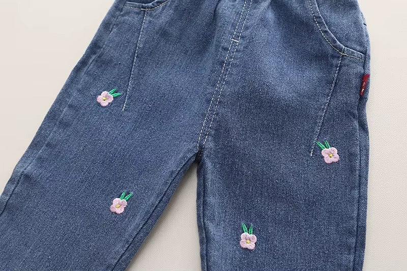 Toddler Girl Flower Sweater & Jeans Set – Cute 2-Piece Outfit