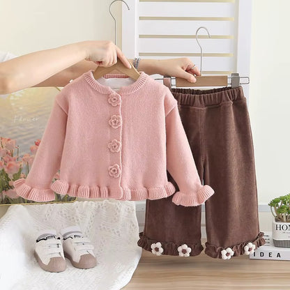 Baby Girl Floral Knit Outfit – 3-Piece Set