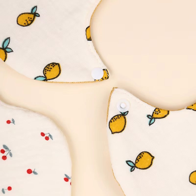 360° Baby Feeding Bib – Soft, Absorbent & Made for Everyday Messes